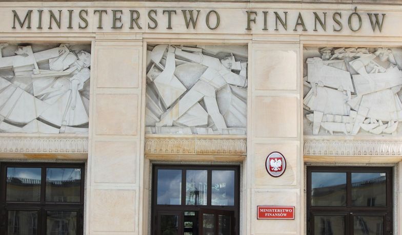 Deficyt budżetu po maju niższy, niż planowano