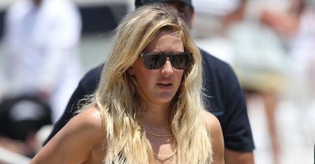 Ellie Goulding w bikini pochwaliła się efektami ćwiczeń