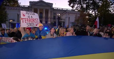 Manifestacja przed ambasadą Rosji w Warszawie