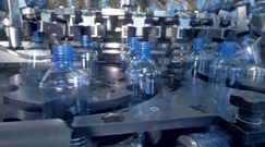 Martyna Wojciechowska broni plastikowych butelek. Rzeczywiście są lepsze?