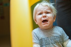 Opryszczkowe zapalenie jamy ustnej – przyczyny, objawy i leczenie