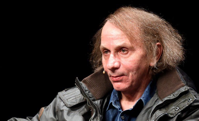 Michel Houellebecq: ''Władza przyzwyczaiła Francuzów do ataków terrorystycznych''