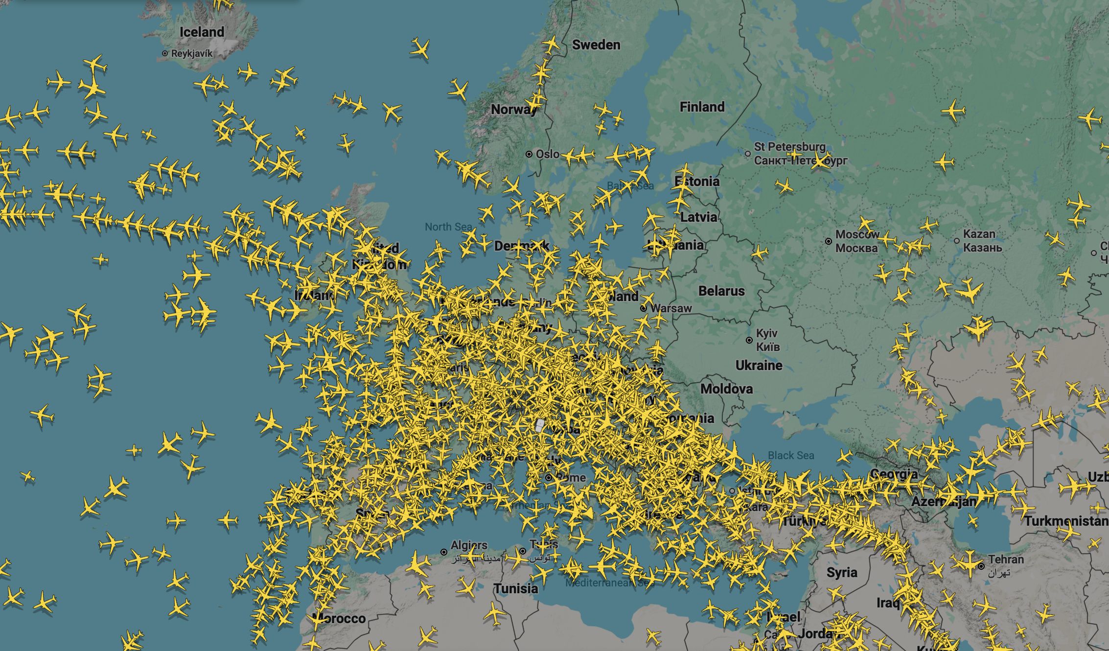 Ruch lotniczy nad Europą w środę, 24 września 2025. Godz. 13.25