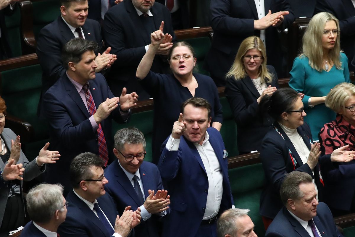 To nie język może być dojrzały, lecz posługujący się nim ludzie