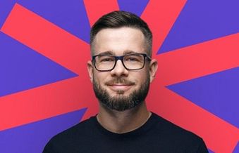 Michał Wiśniewski w agencji Ancymony