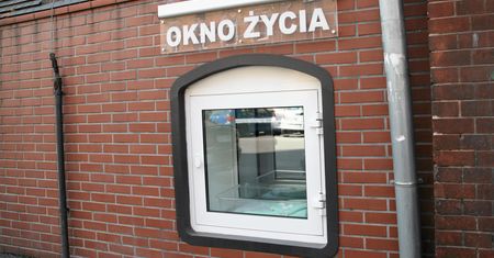 Dwulatek nie był pierwszy. Do Okna Życia trafiają nie tylko noworodki