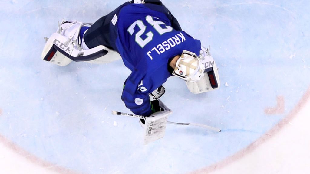 Zdjęcie okładkowe artykułu: Getty Images / Bruce Bennett / Na zdjęciu: Gasper Kroselj, bramkarz reprezentacji Słowenii