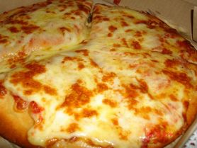 Średnia pizza z serem na grubym cieście (Pizza Hut)