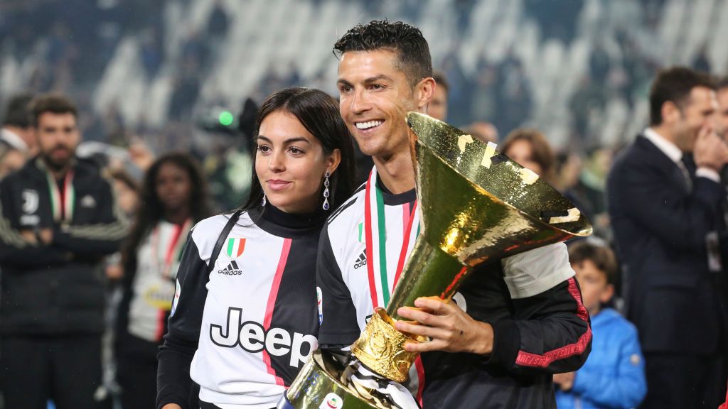 Zdjęcie okładkowe artykułu: Getty Images / Massimiliano Ferraro/NurPhoto / Na zdjęciu: Cristiano Ronaldo i Georgina Rodriguez