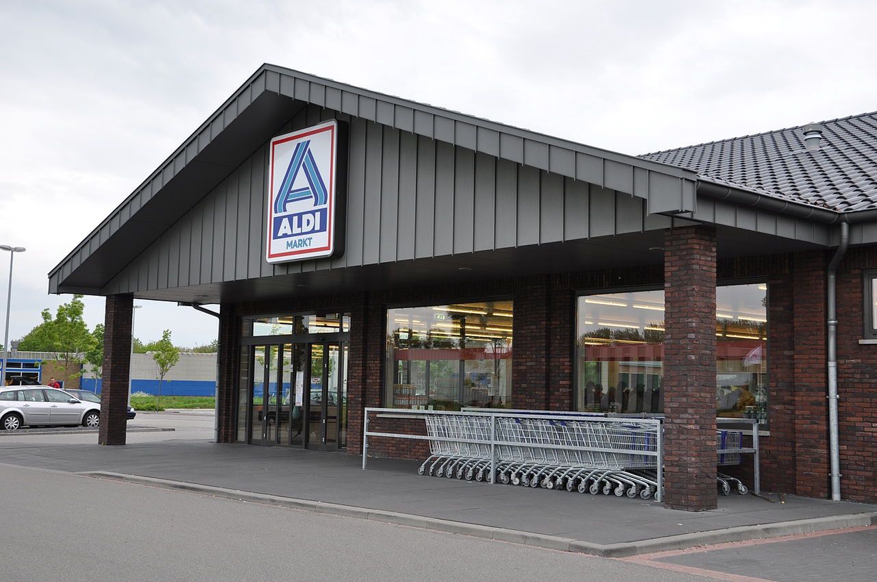 Zaczęło się w Aldi. Można się zdziwić. "8+4 gratis"