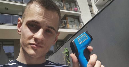 Auto rozgrzane jak piec. A ile stopni mają ławki i place zabaw? Sprawdziliśmy