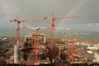 Wybuch w elektrowni atomowej we Francji. "Nie ma zagrożenia promieniowaniem"