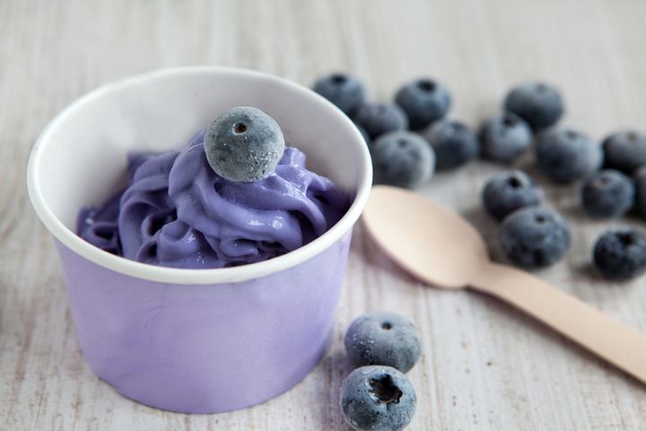 Mrożony jogurt (wszystkie smaki poza czekoladowym) o obniżonej zawartości tłuszczu