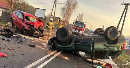 Koszmarny wypadek z samego rana. Doszło do potężnej czołówki
