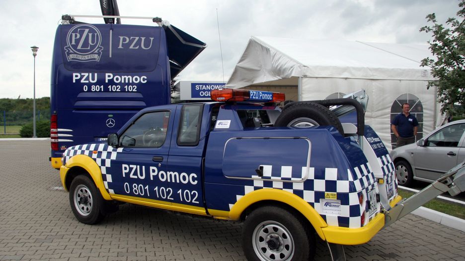 Mobilne biuro PZU. Zdjęcie ilustracyjne 