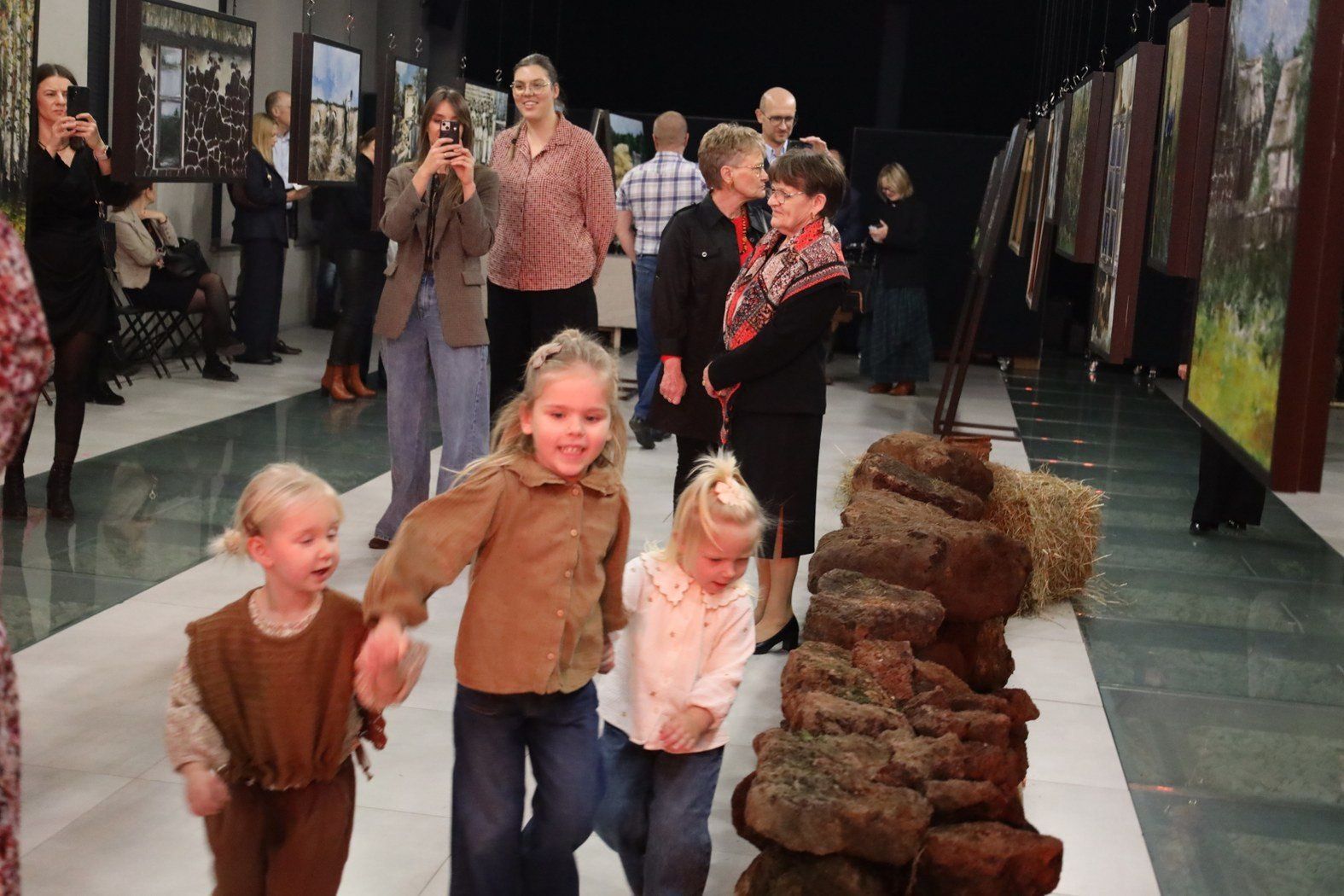 Wernisaż Sylwii Osińskiej w Zajezdni Kultury w Pleszewie