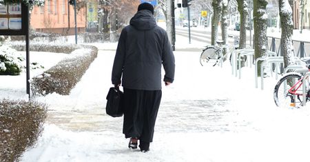 Co z kolędą? "Nie będzie na pewno chodzenia od drzwi do drzwi"
