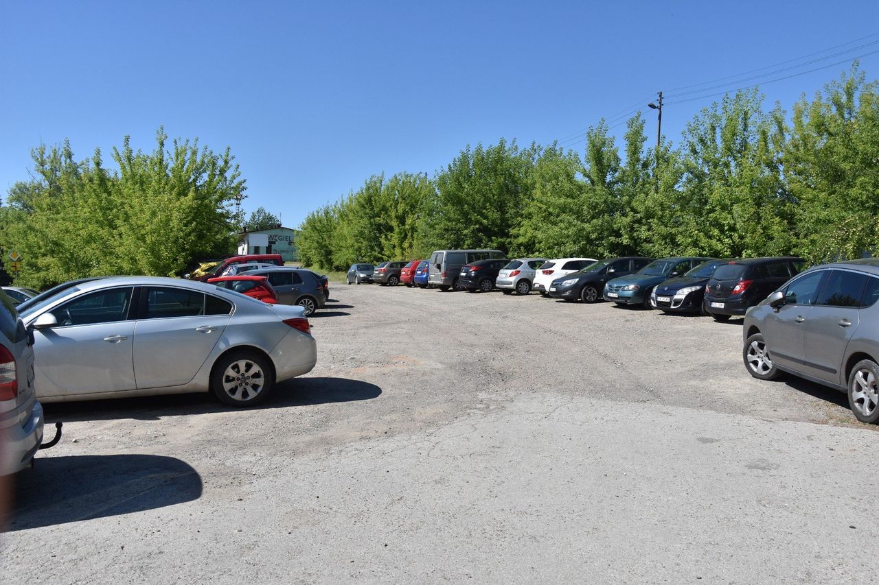 Miechów: Są chętni do budowy wielopoziomowego parkingu