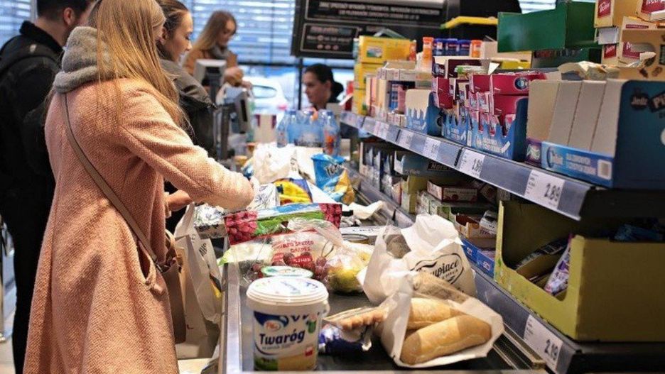 Wszystkich Świętych w sobotę. Gdzie zrobisz zakupy, a gdzie czeka cię zamknięta kasa?