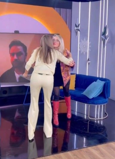 Małgorzata Rozenek w pracy. Masa czułych gestów i całusy