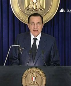 Zmiana w Egipcie wzbudziła nadzieje i obawy w regionie