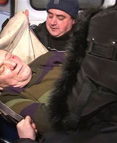 B. kandydat na prezydenta Białorusi zwolniony z aresztu