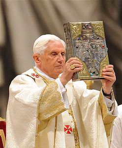 Papież odprawił na Lateranie mszę Wieczerzy Pańskiej