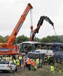 8 zabitych, 45 rannych w wypadku autobusu w Hiszpanii