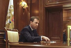 Miedwiediew: krytykujcie rząd, zachęcam!