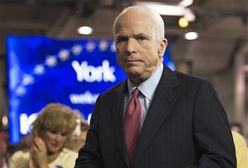 McCain poprosił o wsparcie... ambasadora Rosji!