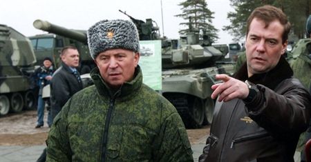 Rosja stawia armię w stan gotowości