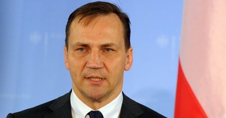 Sikorski: robimy najwięcej dla demokratyzacji Białorusi