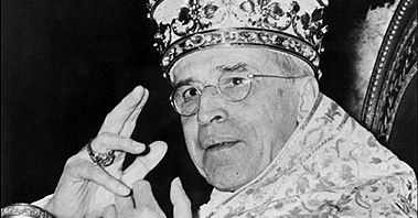 "Trzeba sprawdzić, co papież Pius XII zrobił dla Żydów"