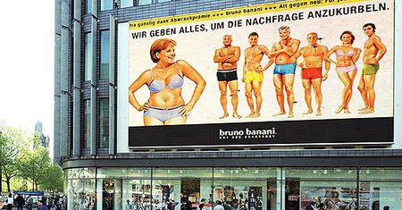 Kontrowersyjna kampania - kanclerz Merkel w bieliźnie