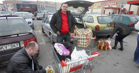 Mocny złoty odstrasza Litwinów do zakupów w Polsce