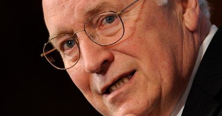 Cheney oburzony śledztwem przeciwko agentom CIA