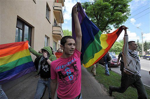 35 tys. homoseksualistów wyszło na ulice Brukseli