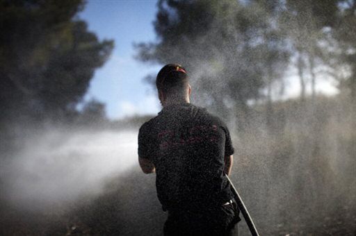 Strażacy kontrolują pożar na północy Izraela