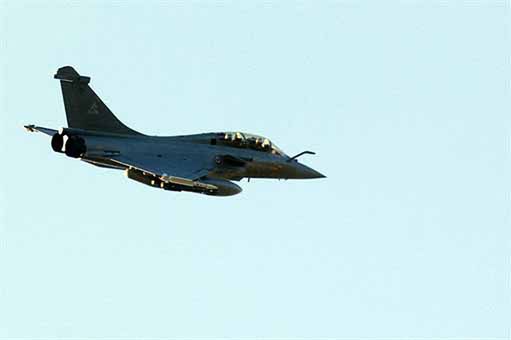 Francja: nie było powietrznej walki z libijskim samolotem