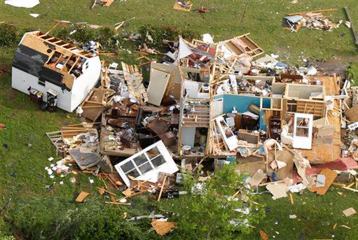 Tragiczny bilans tornad w USA - zginęło ponad 300 osób