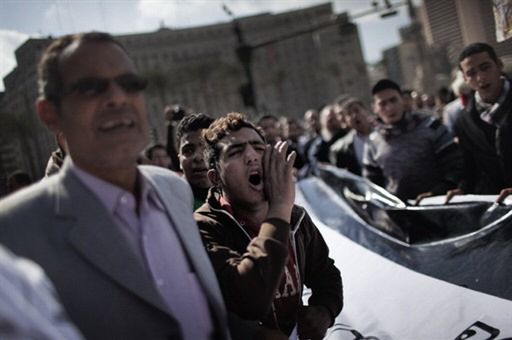 Egipcjanie mają nowy rząd, ale dalej protestują
