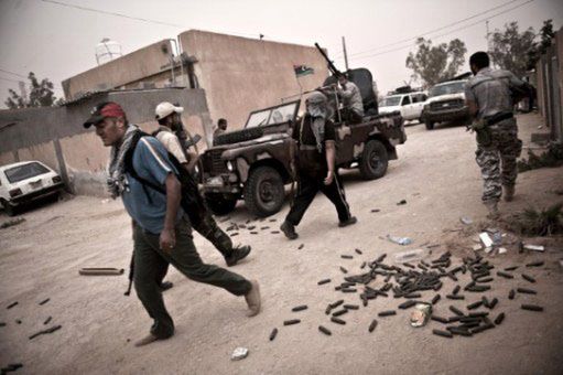 Kadafi kontratakuje - 7 zabitych, 65 rannych