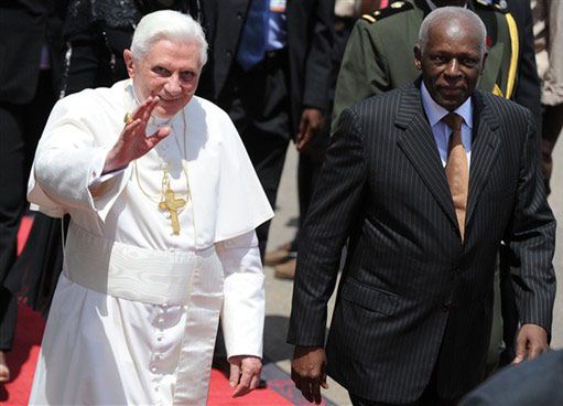 "Papieżu, Przyjacielu, Angola jest z Tobą!"