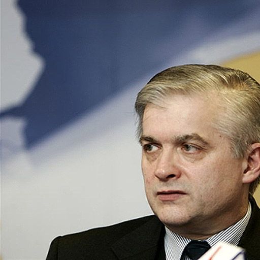 Cimoszewicz: nie rezygnuję ze startu w wyborach do PE