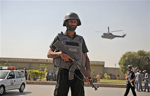 Pakistańscy komandosi odbili zakładników; zginęło 7 osób