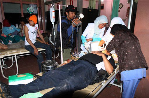 Dramatyczny bilans trzęsienia ziemi na Sumatrze - 1 100 ofiar