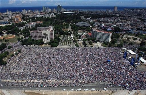 Setki tysięcy ludzi na koncercie na rzecz pokoju