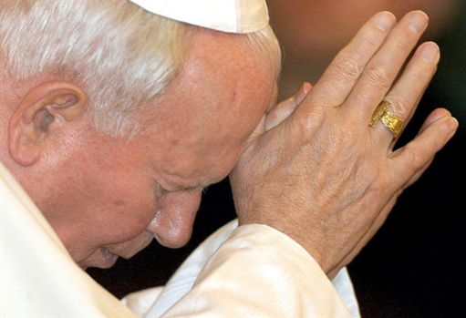 "Bł. Jan Paweł II uratował jej życie - to cud"