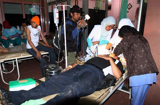 Dramatyczny bilans trzęsienia ziemi na Sumatrze - 1 100 ofiar