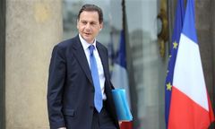 Minister produkuje "dobrych Francuzów"